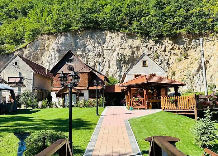 Stara Hiza Pod Okicem