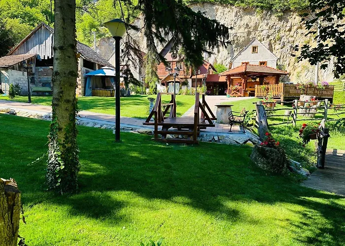 Stara Hiza Pod Okicem