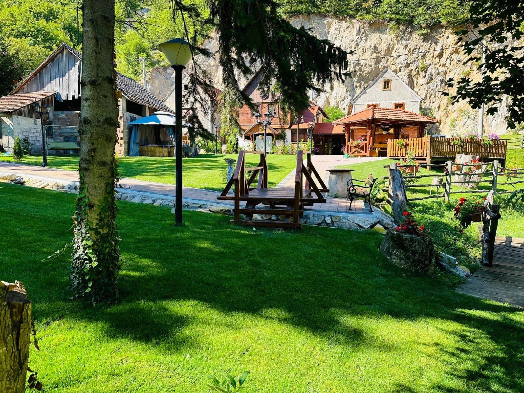 Stara Hiza Pod Okicem Jastrebarsko